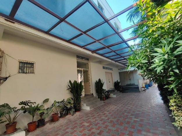 cosmopolitan cultural centre