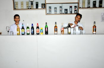 Cosmopolitan Cultural Centre,Kurnool>>Kolhapur,5 star