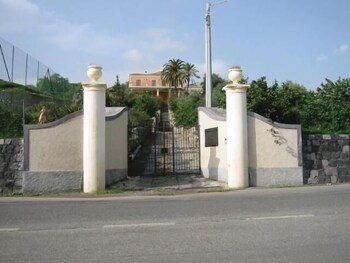 Antico Borgo Etneo Country Hotel,Catania>>Calatabiano,3 star