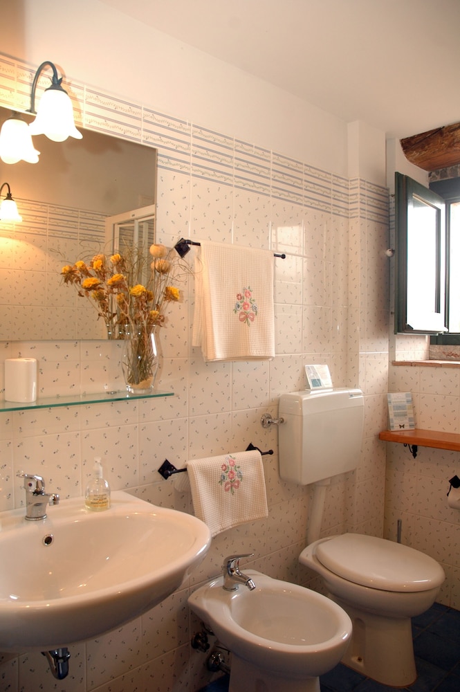 antico borgo etneo country hotel