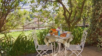 antico borgo etneo country hotel