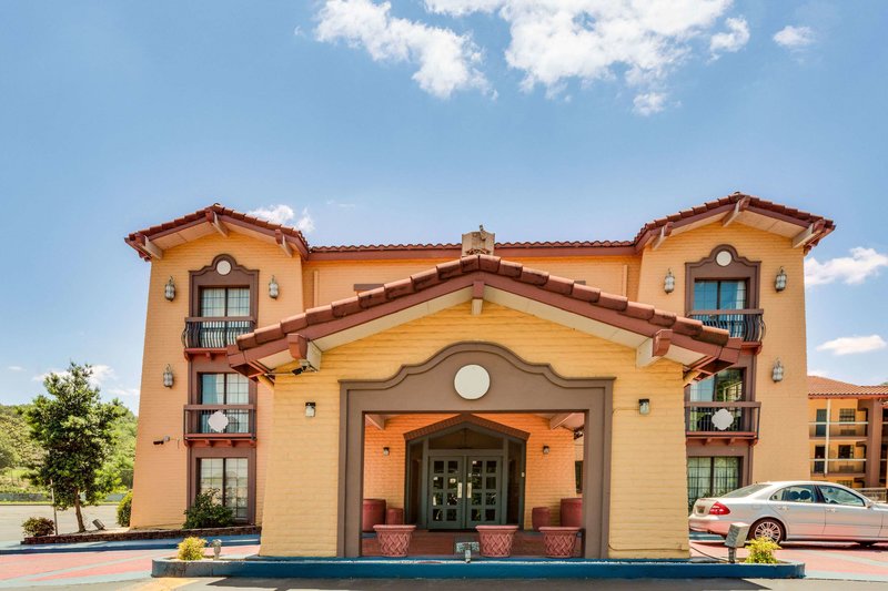 days inn by wyndham birmingham west