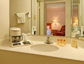 days inn by wyndham birmingham west