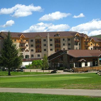The Tamarack Club,Near Sky High Aerial Adventure Park,3 star