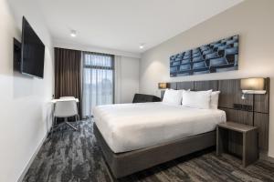 Mercure Sydney Blacktown,Bankstown>>Arndell Park,4 star