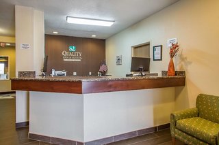 quality inn and suites bloomington i 55 and i 74
