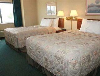 Quality Inn & Suites Bloomington I-55 And I-74,Mclean>>Bloomington,3 star