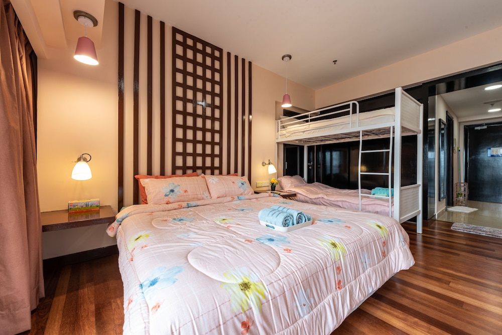 sunway pyramid resort suites by rayandjo