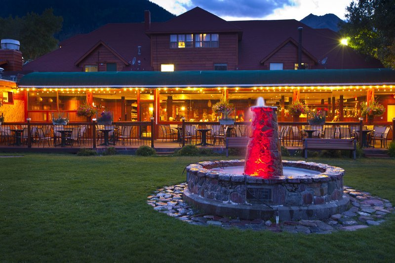 Bayshore Inn & Spa,Cardston>>Calgary,4 star