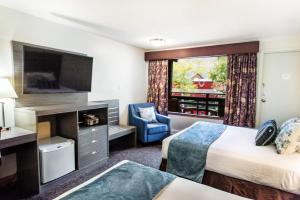 bayshore inn and spa