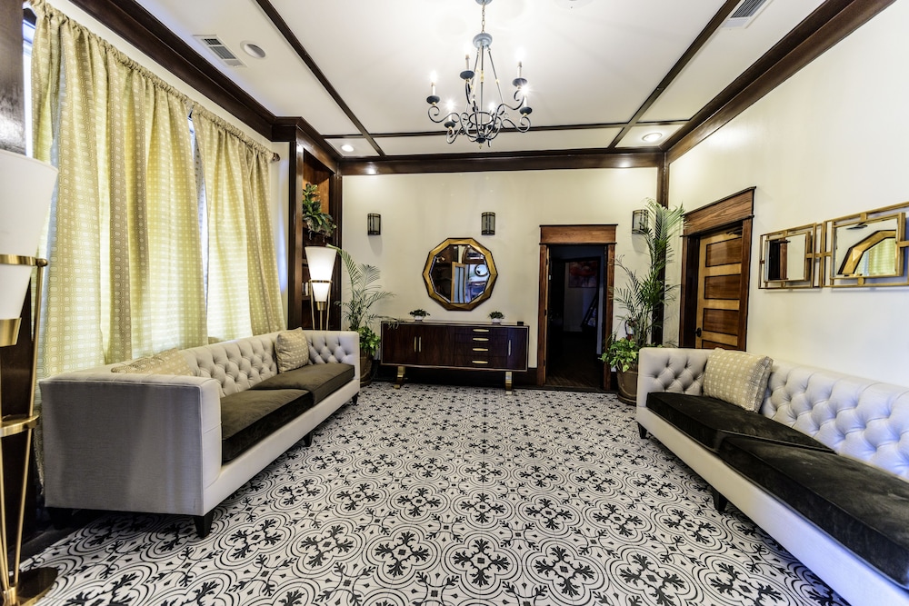 hotel defuniak