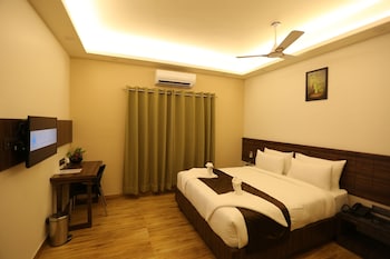 the ventura grand hotel