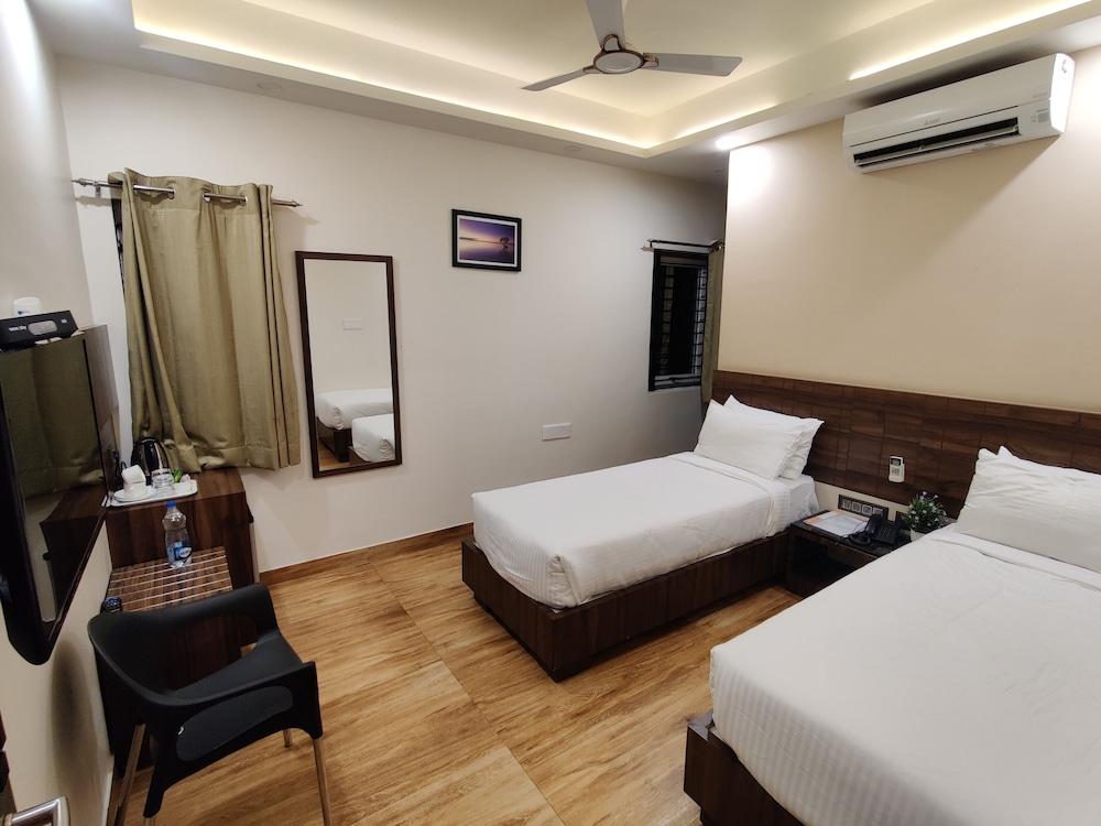 the ventura grand hotel