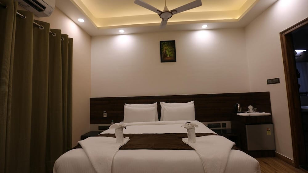 the ventura grand hotel