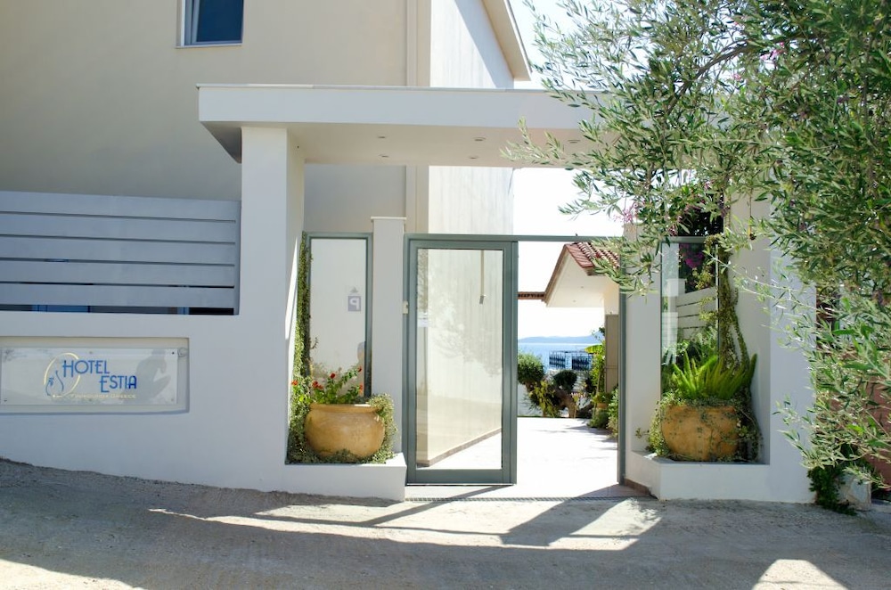 hotel estia