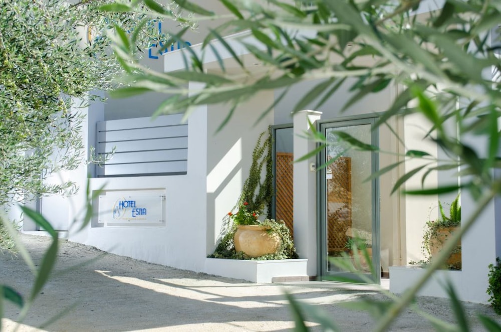 hotel estia