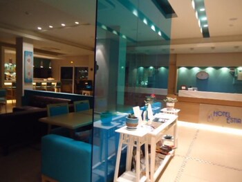 hotel estia