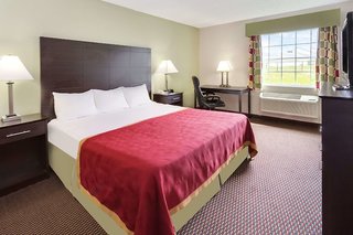 Baymont By Wyndham Beloit,Janesville>>Beloit,2.5 star