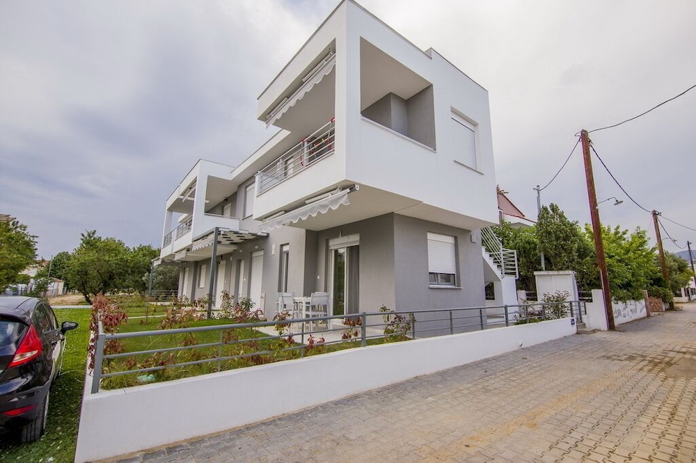 danai and palm residential complexes