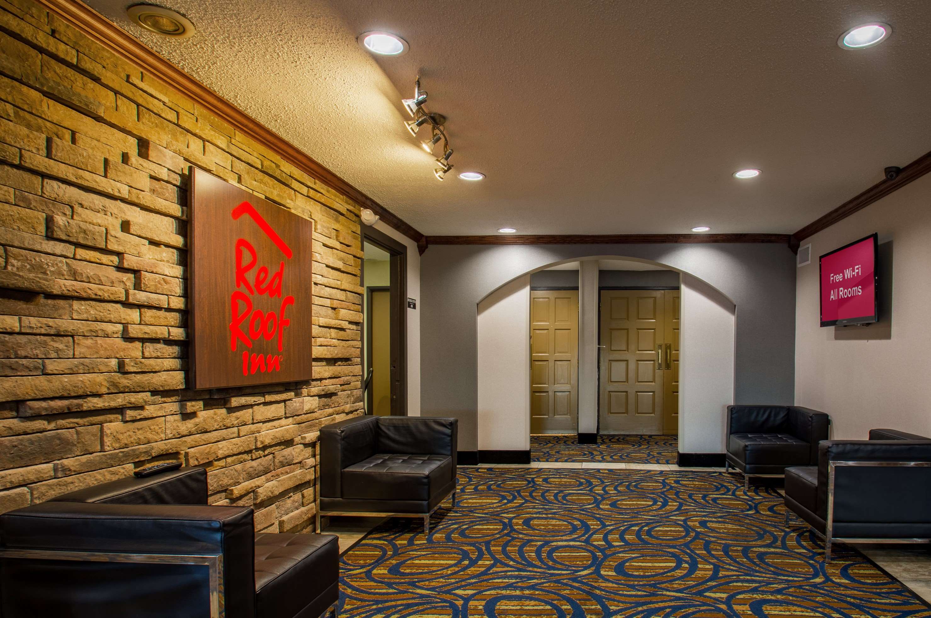 red roof inn batavia