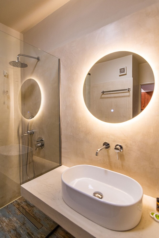 hotel grand nefeli