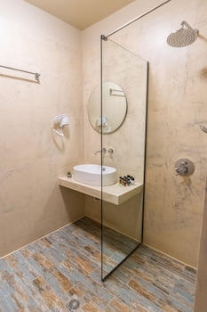 hotel grand nefeli