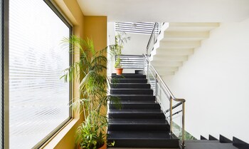 itsy hotels platinum inn