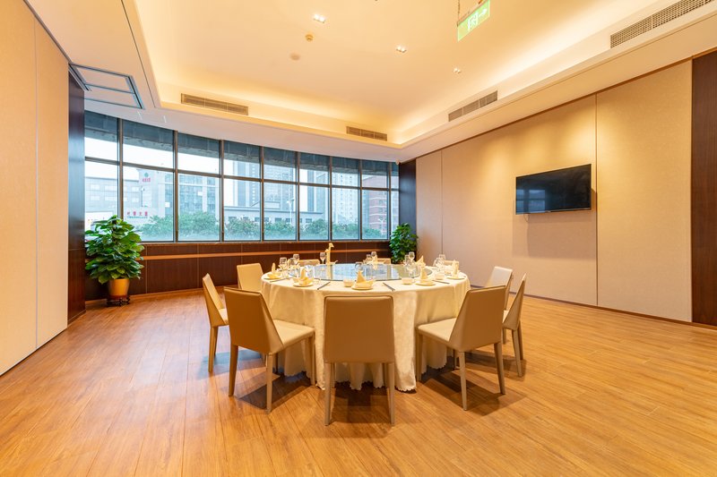 holiday inn express beijing huacai an ihg hotel