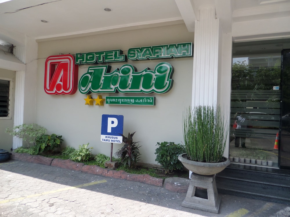 arini hotel