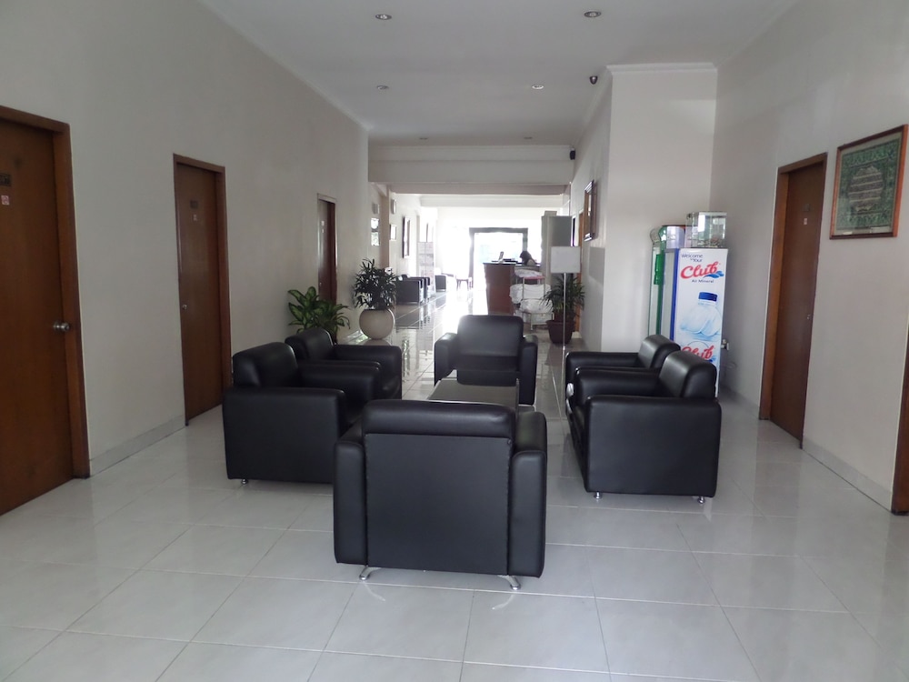 arini hotel