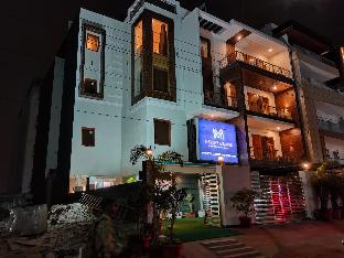 Hotel Mavens House,Sector 51>>Gurugram,3 star