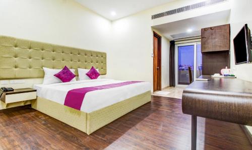 Hotel Mavens House,Sector 51>>Gurugram,3 star