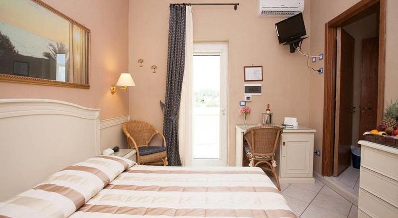 conchiglia azzurra resort and beach