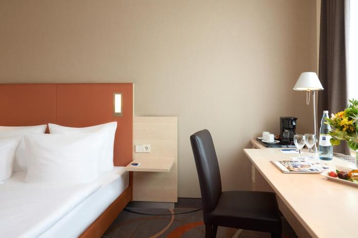 essential by dorint berlin adlershof