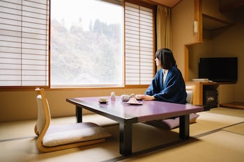 hana to hotaru yu no sato yukiguni