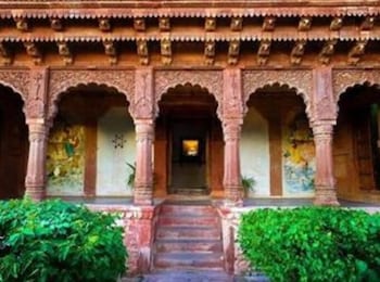 chandelao garh hotel