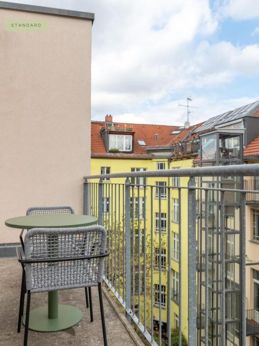 schoenhouse avenue by limehome