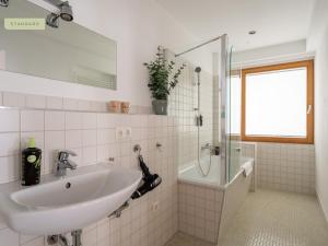 schoenhouse avenue by limehome