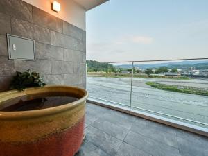 hitoyoshi onsen nabeyahonkan