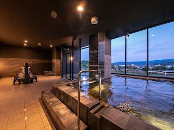 hitoyoshi onsen nabeyahonkan