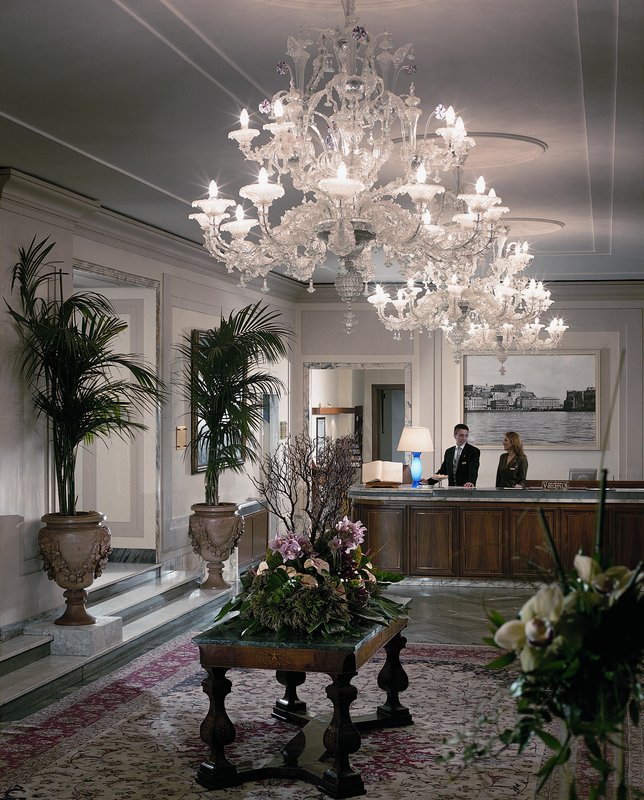 grand hotel vesuvio