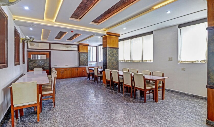 hotel the golden bird
