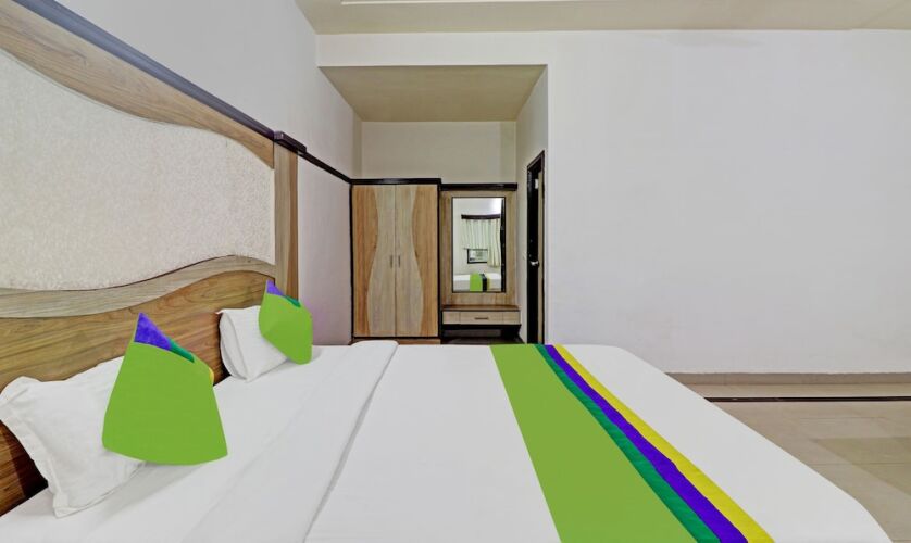 hotel the golden bird