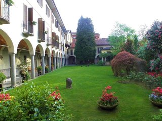 Hotel Il Chiostro,Lake Maggiore>>Intra,3 star