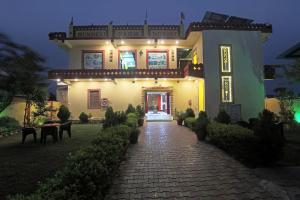 bundeli farm resort and banquet orchha
