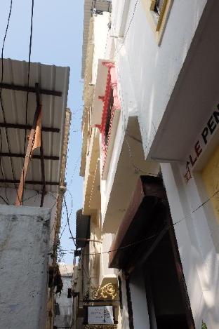 little peepal house