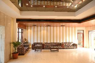 hotel regency square