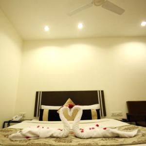 hotel regency square