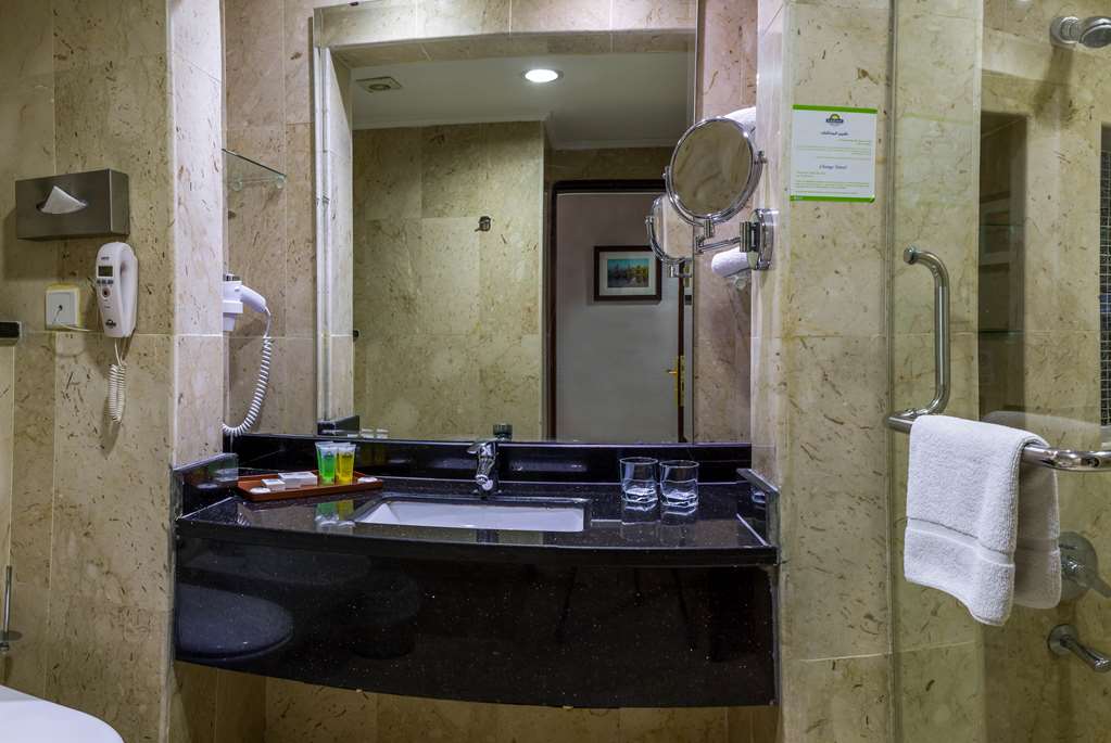 days inn by wyndham hotel suites amman