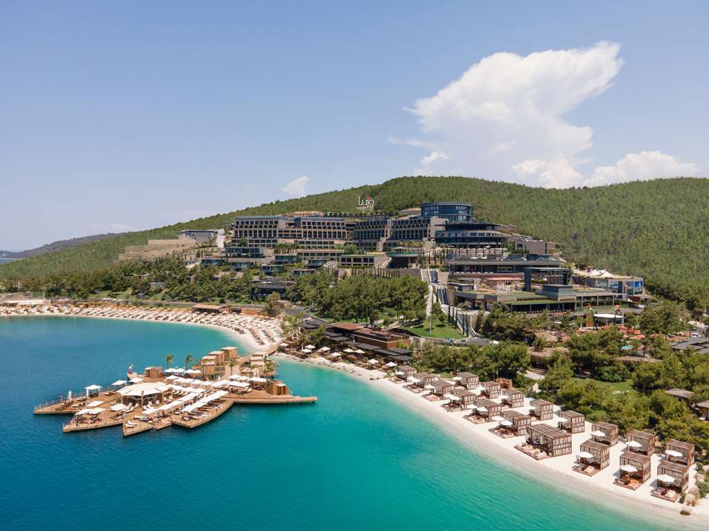 lujo hotel